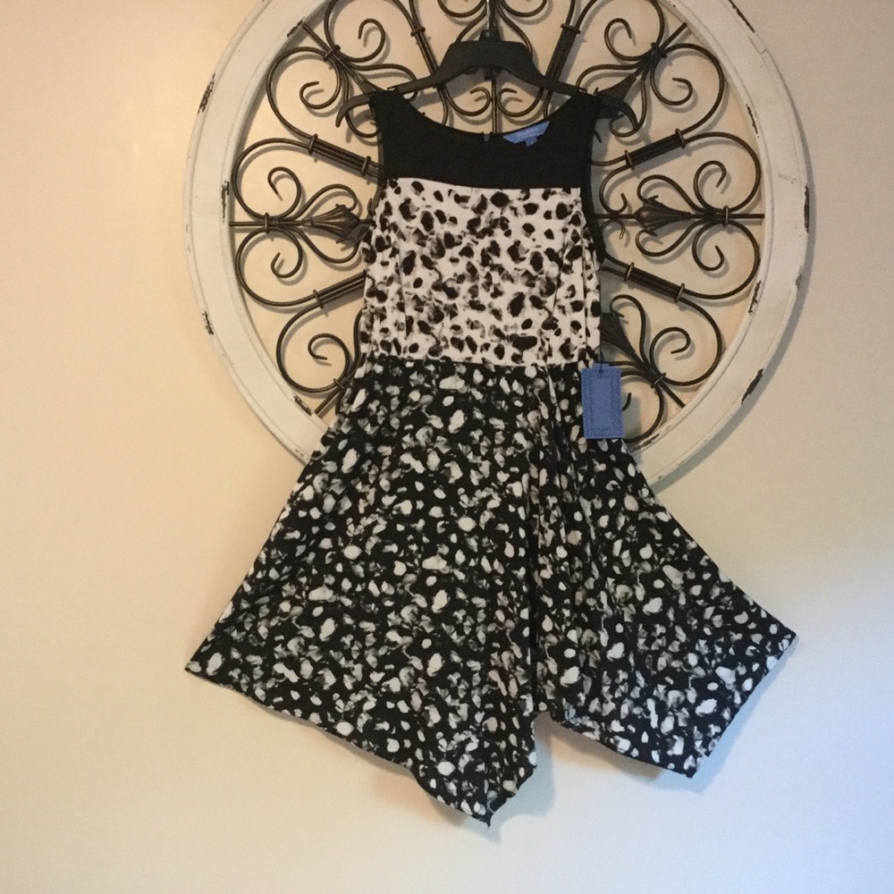 Simply Vera Wang Exotic Escape Dress NWT